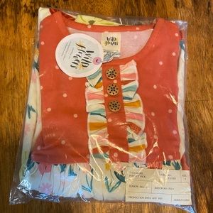 Wildflowers fall top